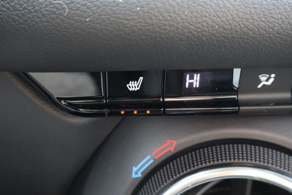 Thumbnail: 2022 Chevrolet Blazer - 28