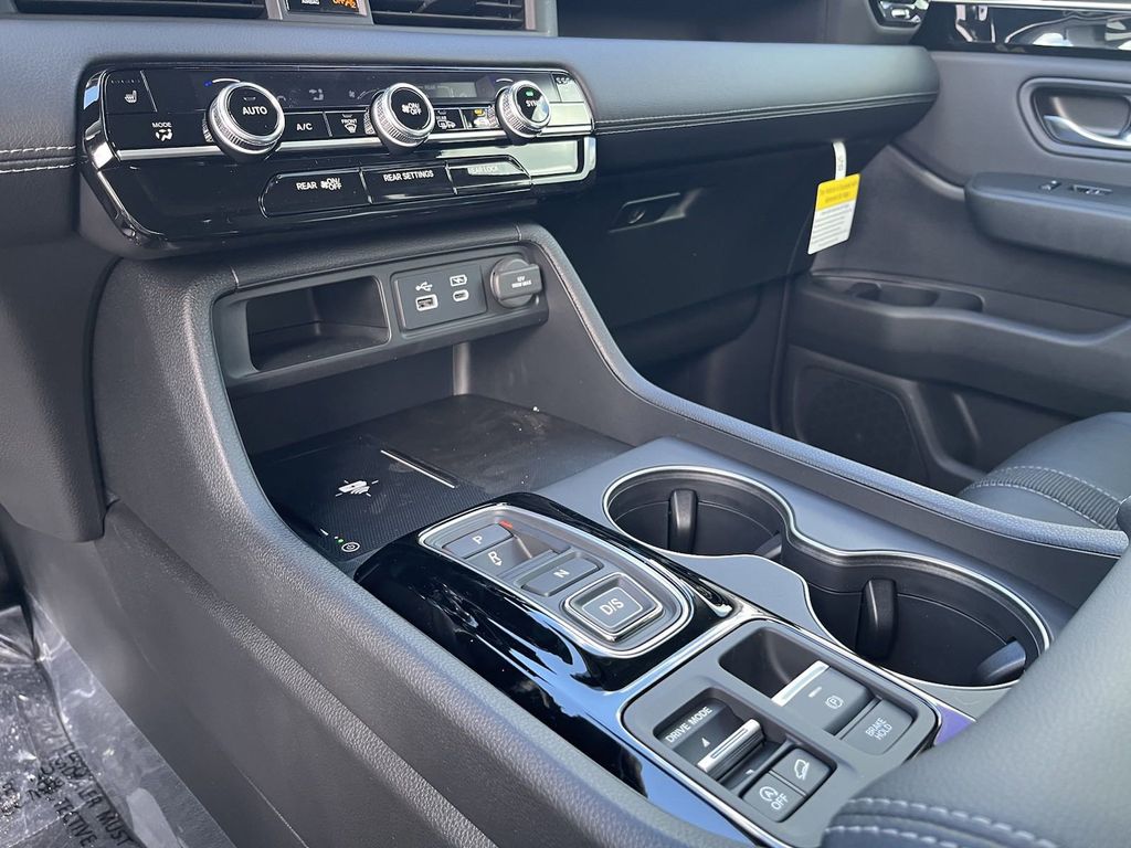 new 2025 Honda Pilot car, priced at $46,349