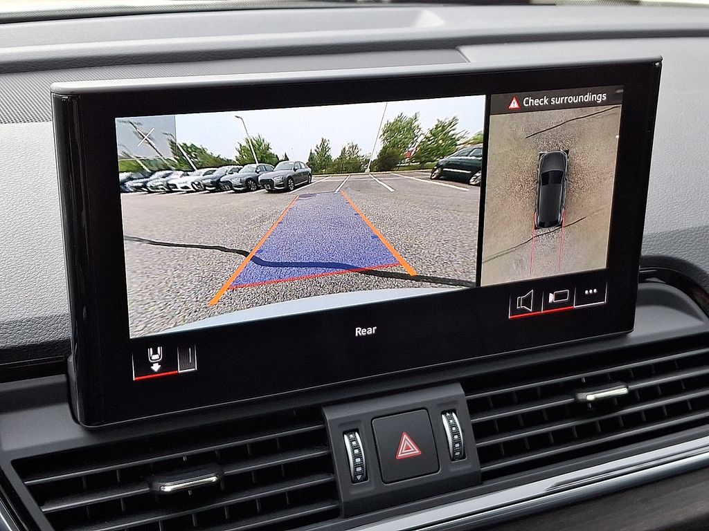 Thumbnail: 2022 Audi Q5 - 19