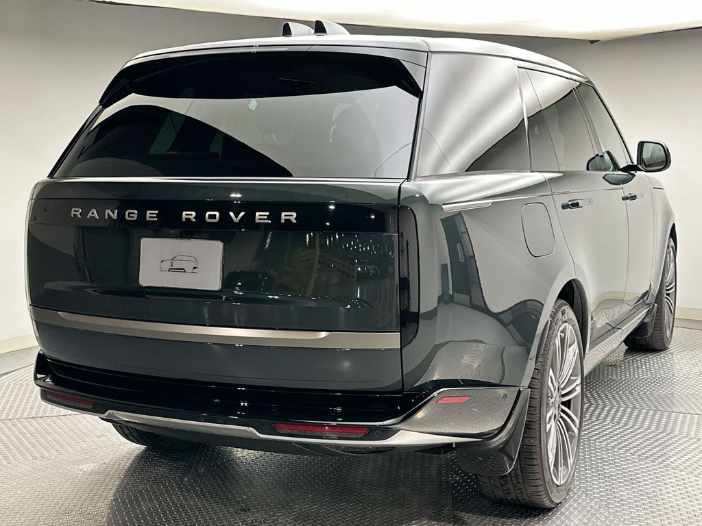 Thumbnail: 2026 Land Rover Range Rover - 2