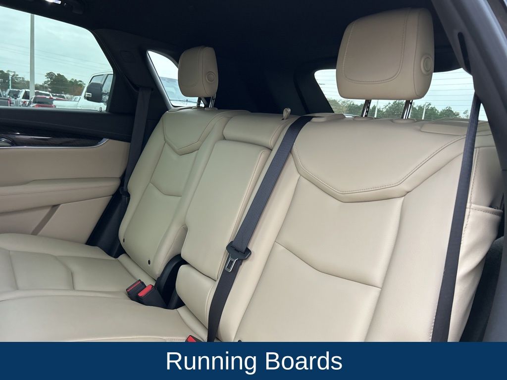 2017 Cadillac XT5 Standard