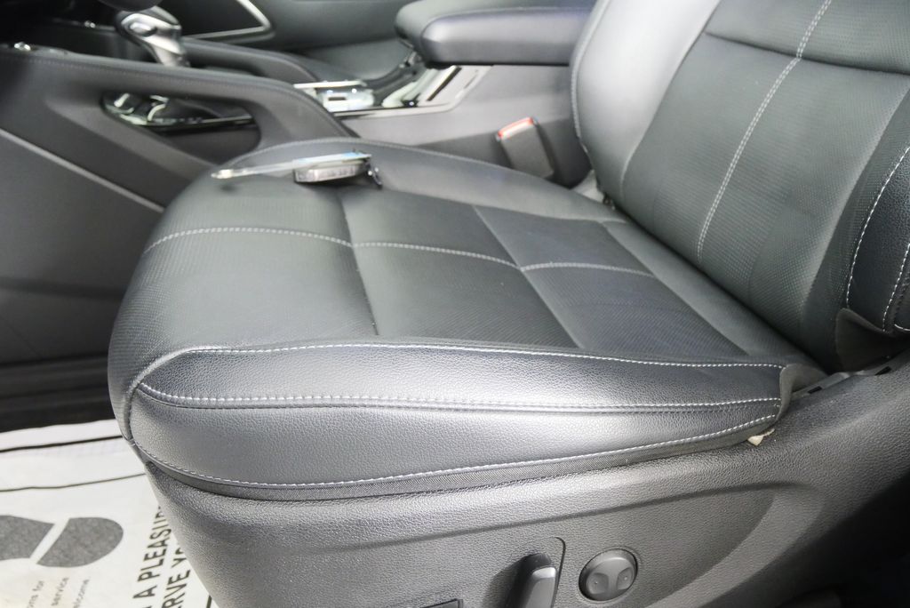 Thumbnail: 2023 Kia Telluride - 9