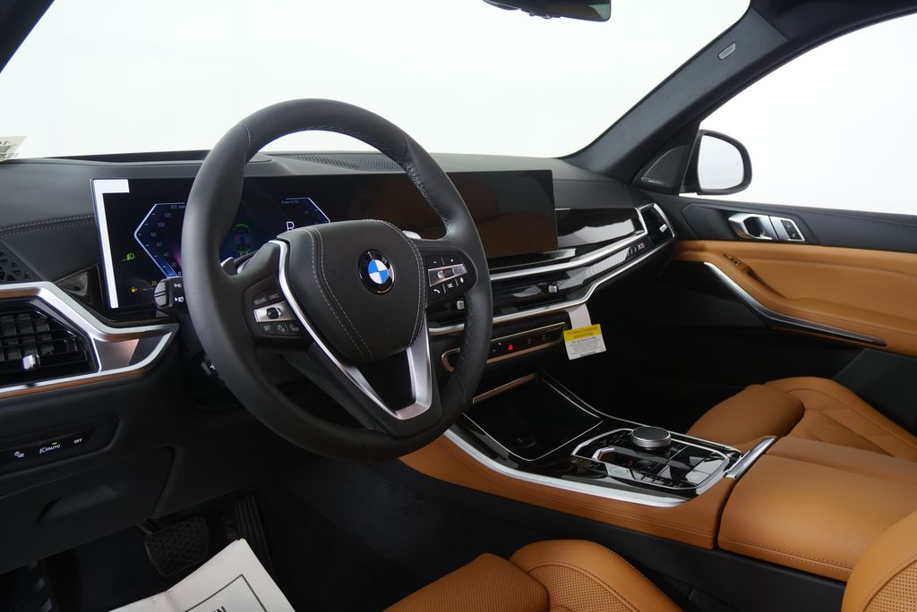 Thumbnail: 2026 BMW X5 - 12