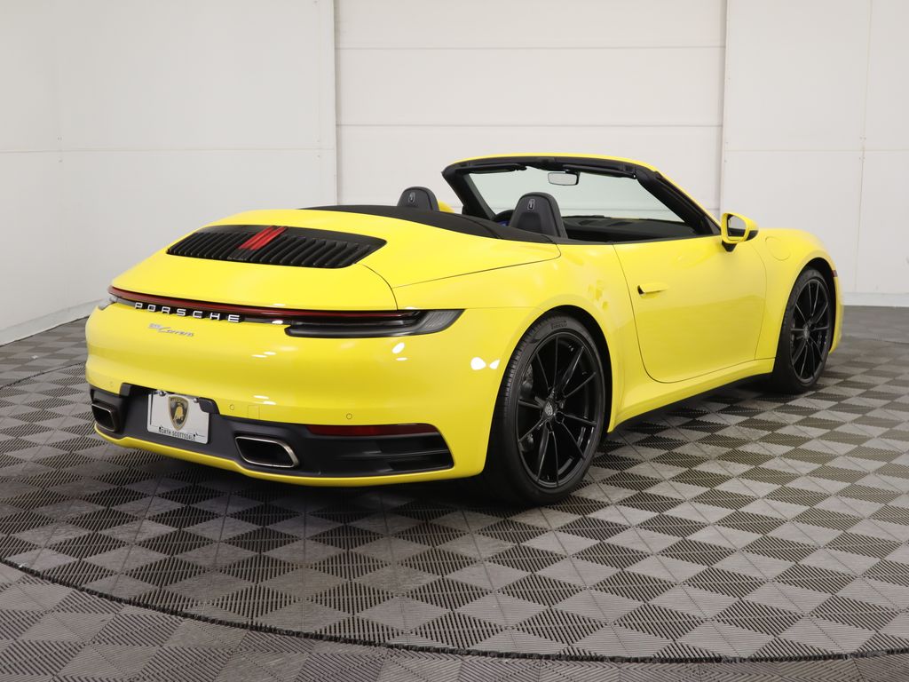 2022 Porsche 911 Carrera 5