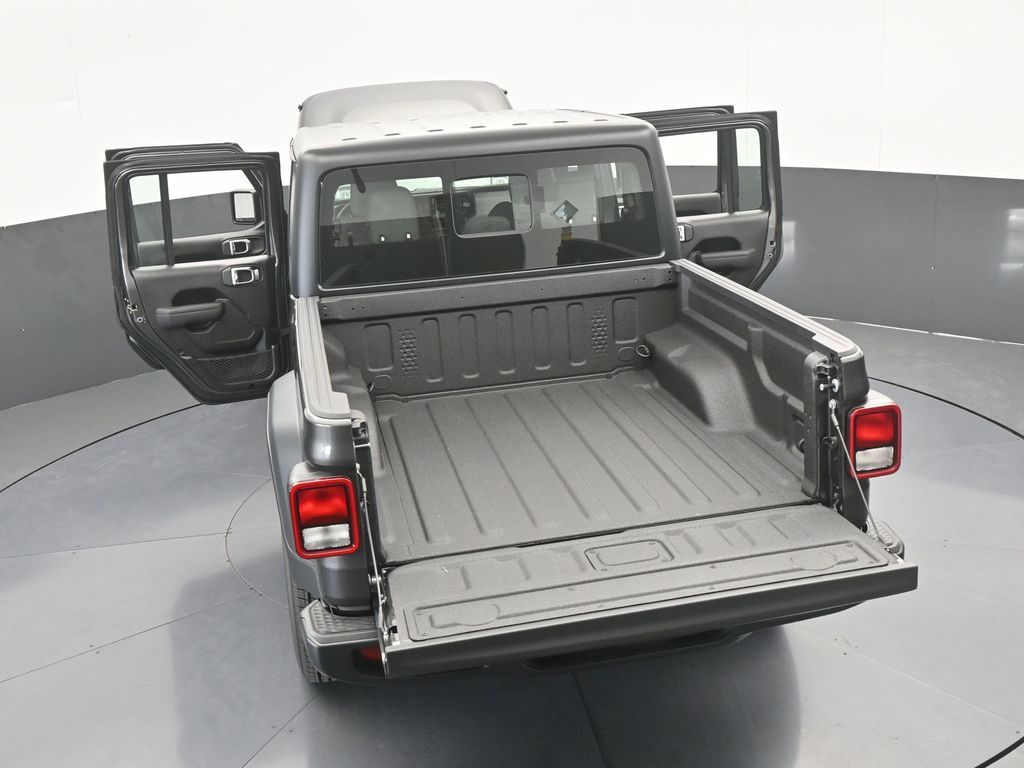 New 2026 Granite Crystal Metallic Clearcoat Jeep Sport image 62