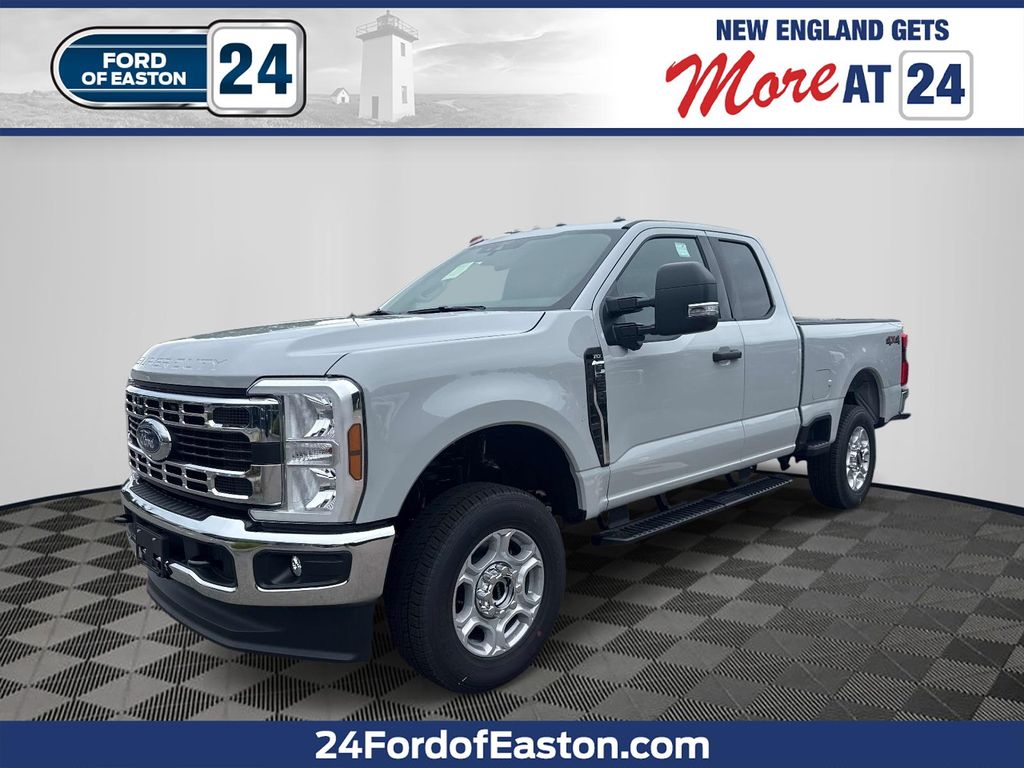 Avalanche 2026 Ford F-250 Super Duty Pickup Truck Four-Wheel Drive Automatic