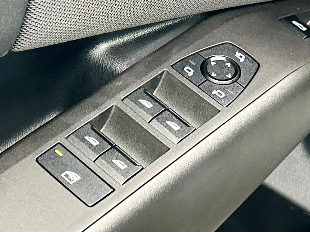 Thumbnail: 2025 BMW X3 - 21