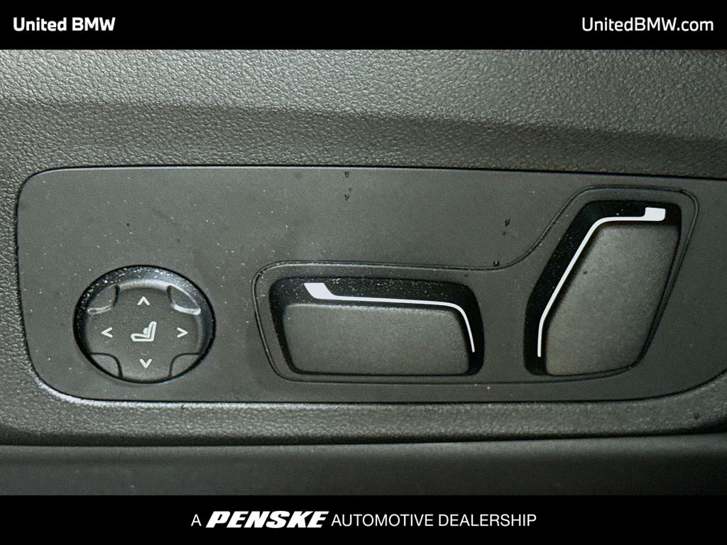 Thumbnail: 2025 BMW X4 - 4