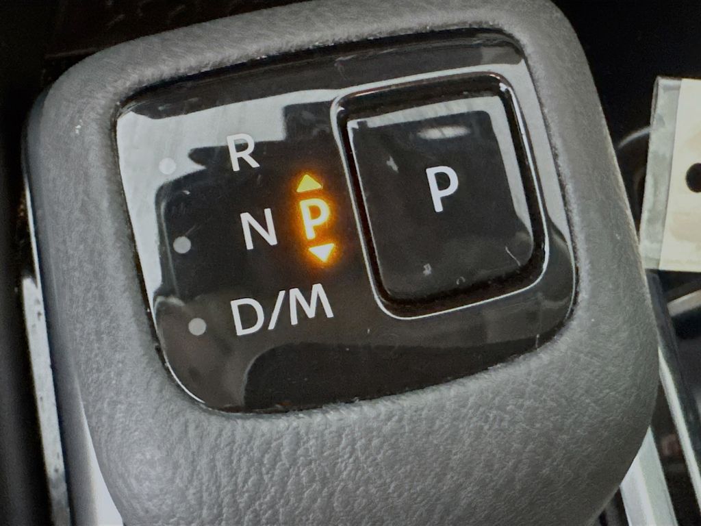 Used Car 2024 Nissan Pathfinder  Sv For Sale Under $30,000 In Austin, Texas