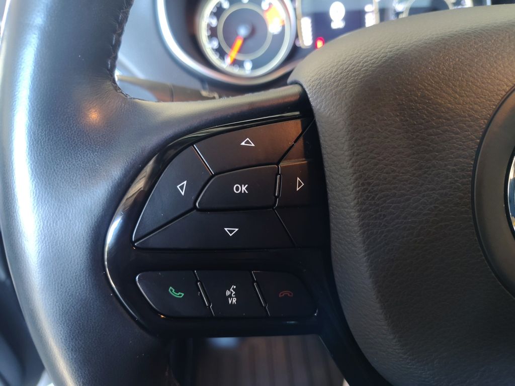 Used Car 2021 Jeep Cherokee  Altitude For Sale Under $25,000 In Austin, Texas