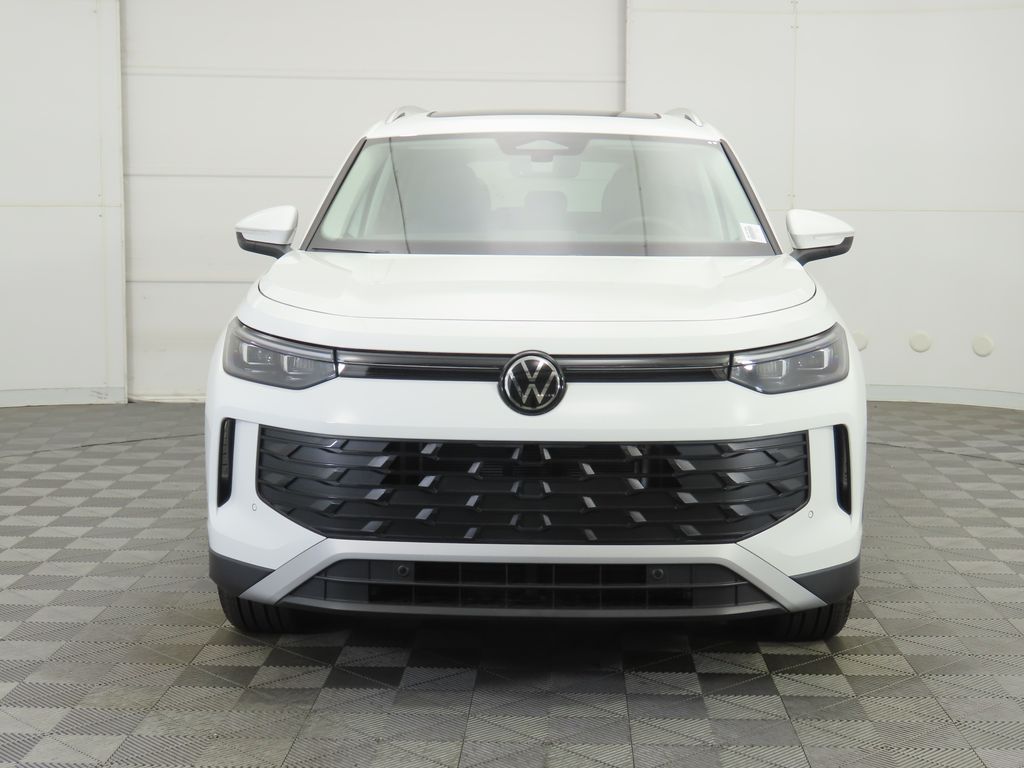 Thumbnail: 2025 Volkswagen Tiguan - 3