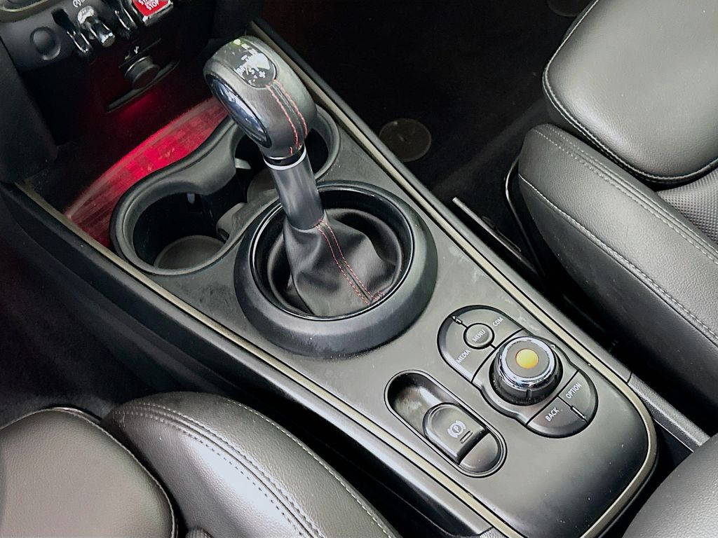 Thumbnail: 2019 MINI Cooper Countryman - 16