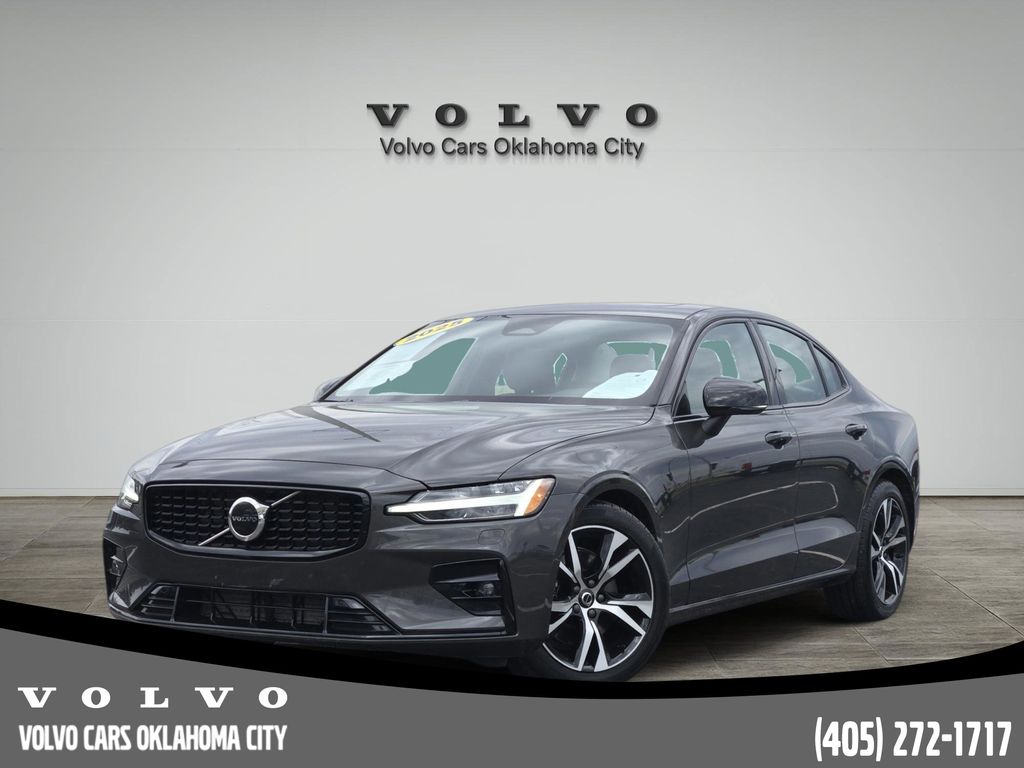 2025 Volvo S60 B5 Core