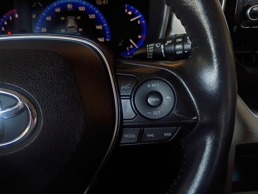 Used Car 2022 Toyota Corolla Cross  Xle For Sale Under $25,000 In Austin, Texas