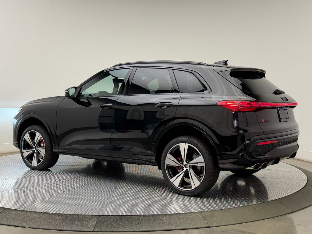 Thumbnail: 2026 Audi SQ5 - 7
