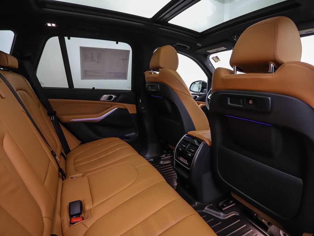 Thumbnail: 2022 BMW X5 - 25