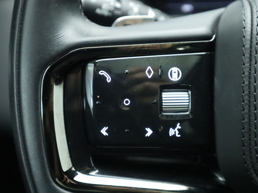 Thumbnail: 2025 Land Rover Range Rover Velar - 11