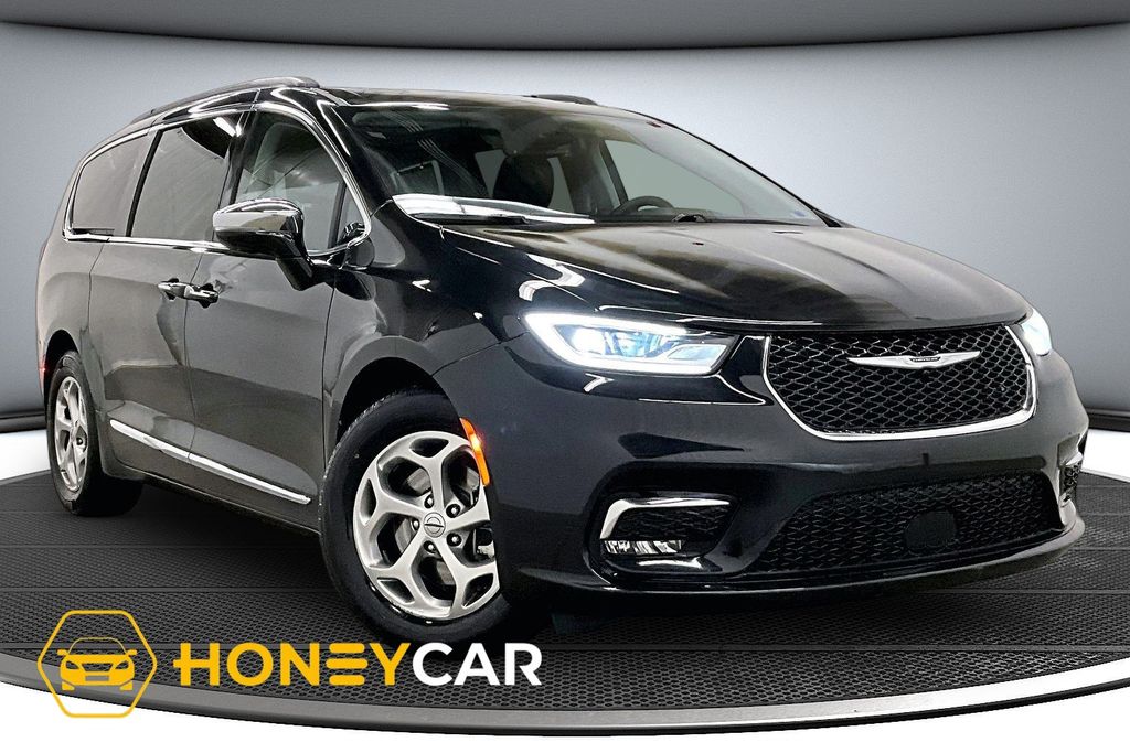 2023 Chrysler Pacifica Limited FWD