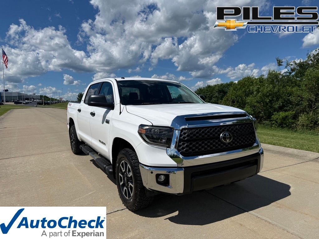 Super White 2019 Toyota Tundra Pickup Truck Four-Wheel Drive 6-Speed Automatic
