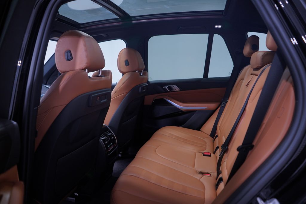 Thumbnail: 2021 BMW X5 - 9