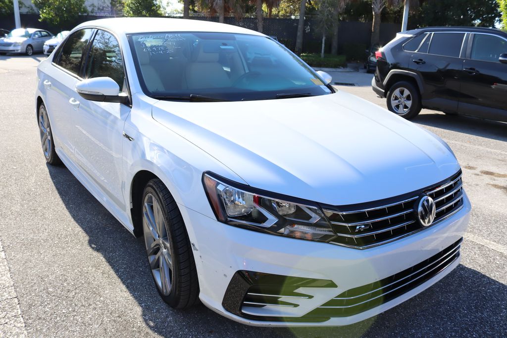 Thumbnail: 2018 Volkswagen Passat - 6