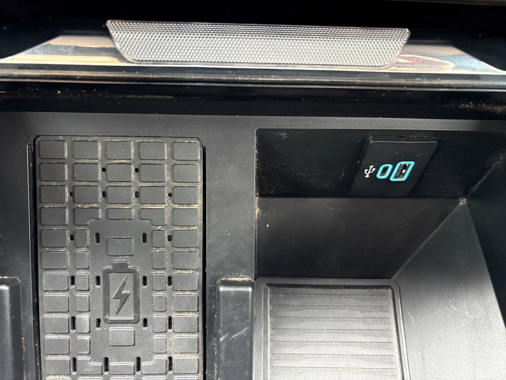 Used Car 2024 Ford F-350sd  Lariat For Sale Under $70,000 In Floresville, Texas