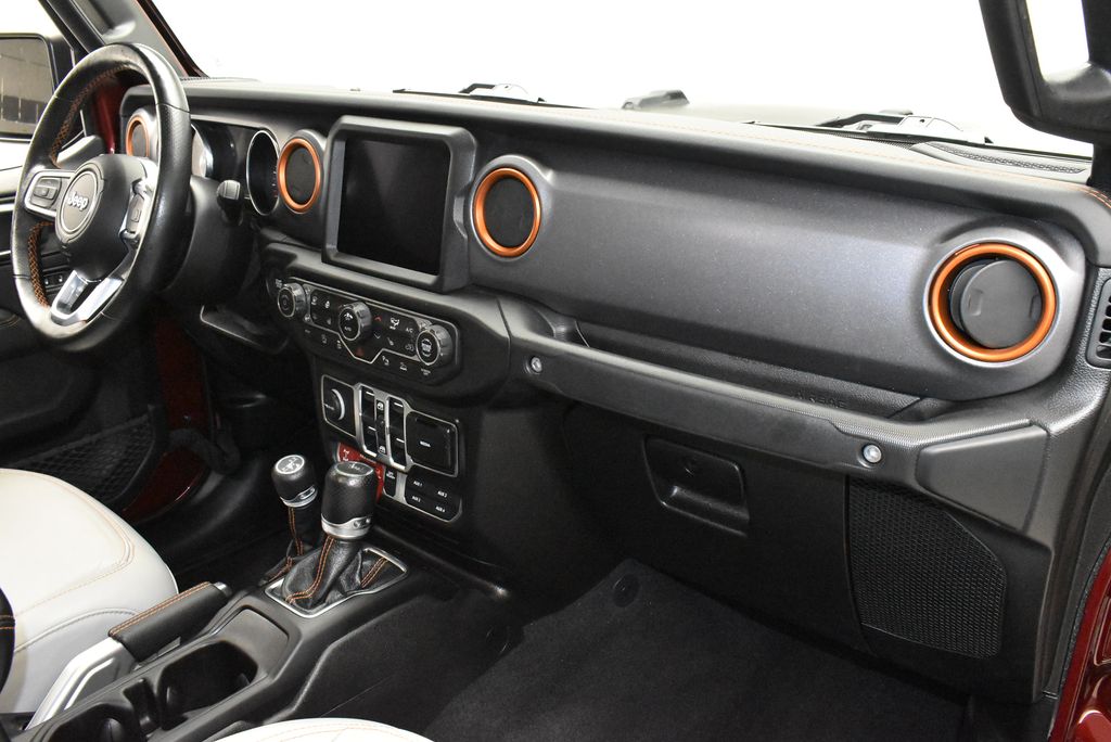 Thumbnail: 2021 Jeep Gladiator - 30