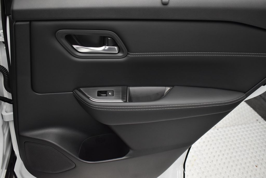 Thumbnail: 2026 Nissan Rogue - 28