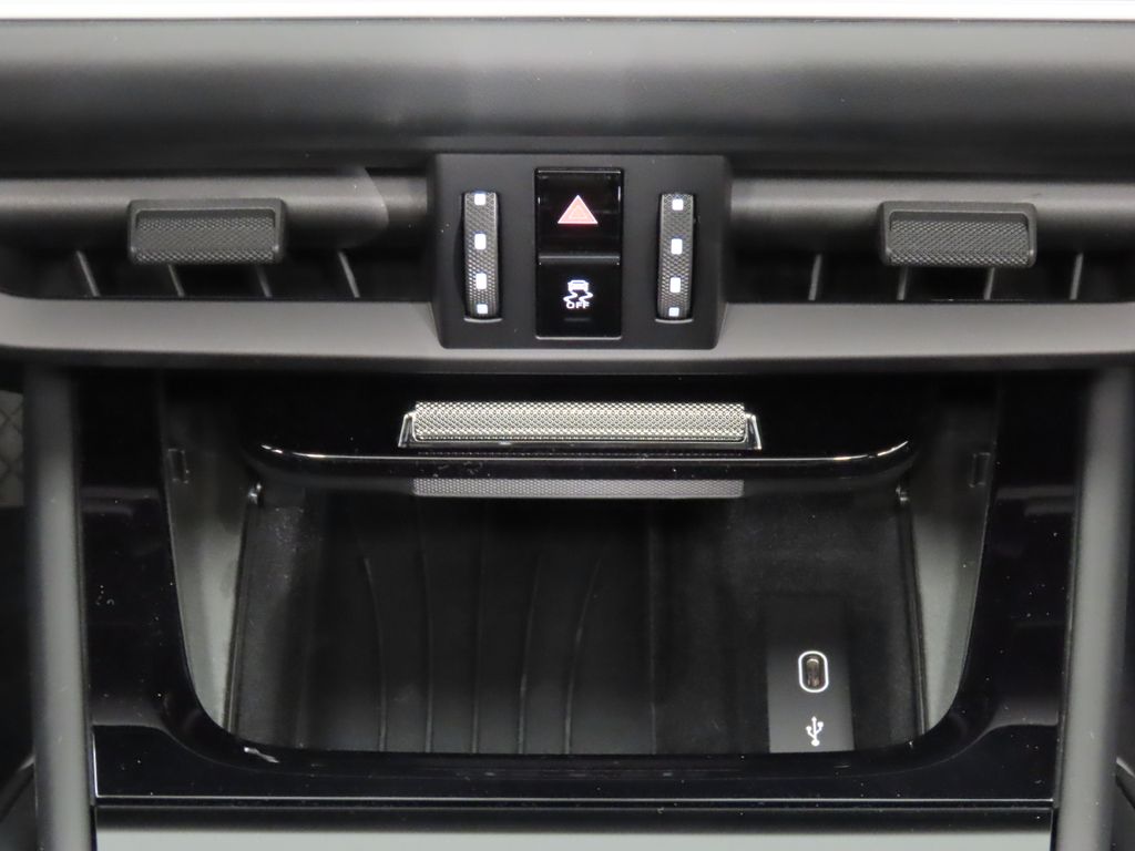 Thumbnail: 2026 Porsche Cayenne - 27