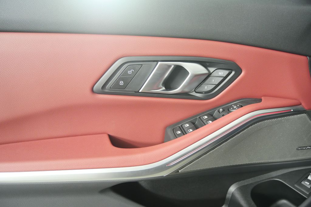 Thumbnail: 2026 BMW 3 Series - 9