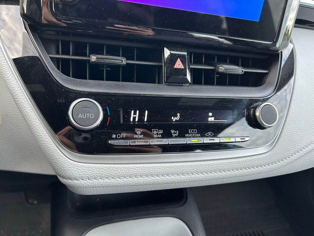 Thumbnail: 2023 Toyota Corolla - 25