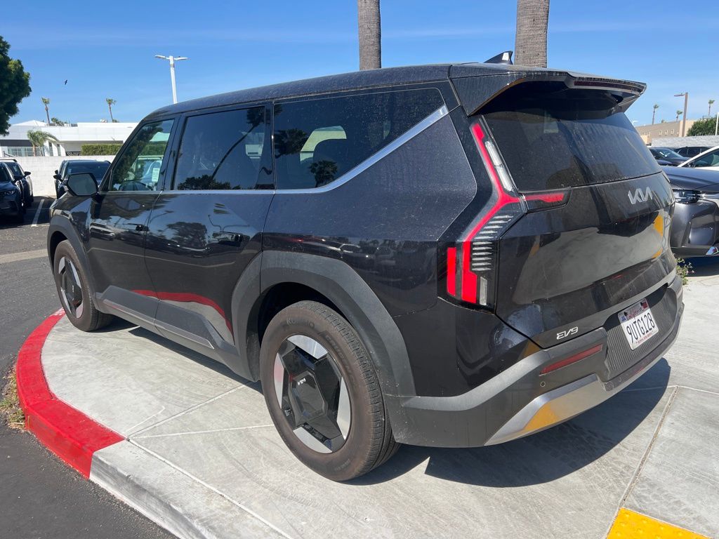 Used 2026 Kia EV9 Light L/R with VIN 5XYAB5S13TG006956 for sale in Oxnard, CA