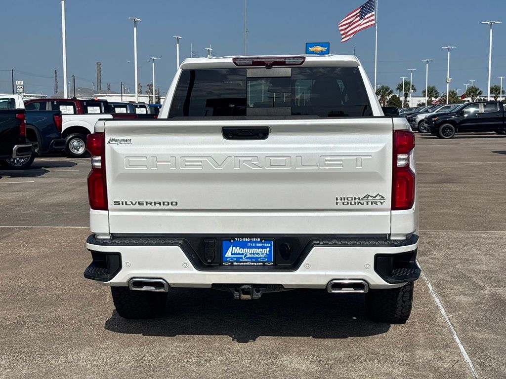2023 Chevrolet Silverado 1500 High Country - 11