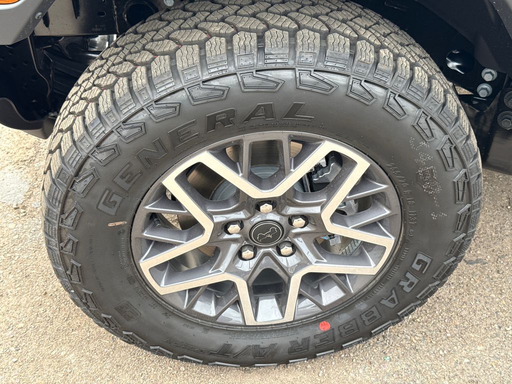 View vehicle photo 7