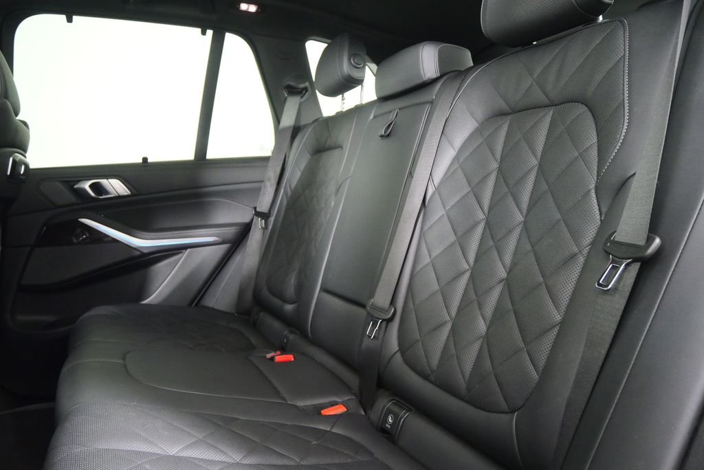 Thumbnail: 2024 BMW X5 - 15
