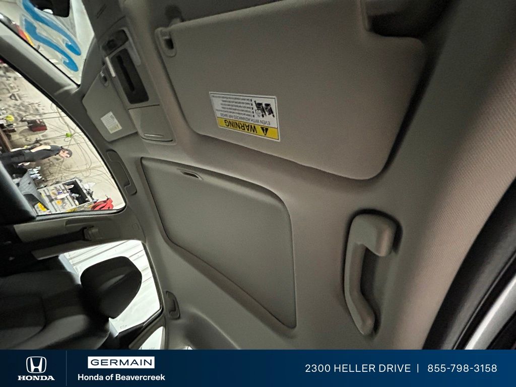 Used 2022 Silver Honda Touring image 27