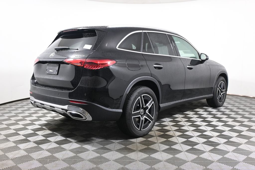 Thumbnail: 2027 Mercedes-Benz GLC - 7