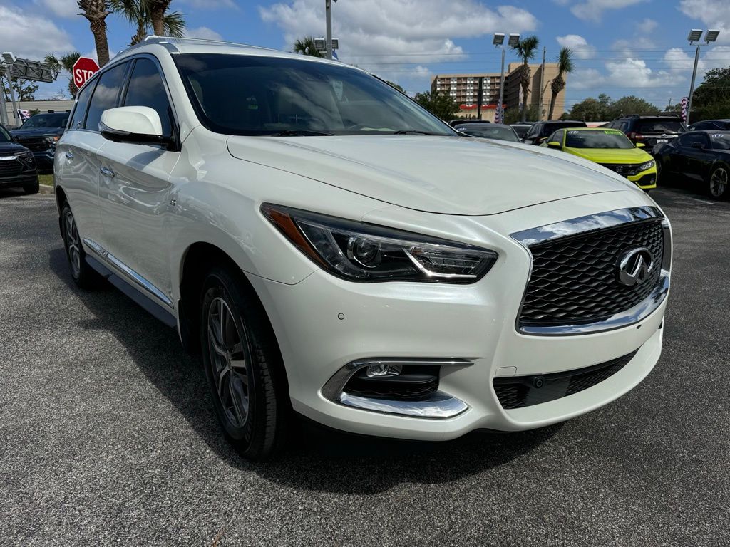 2019 INFINITI QX60 LUXE 10