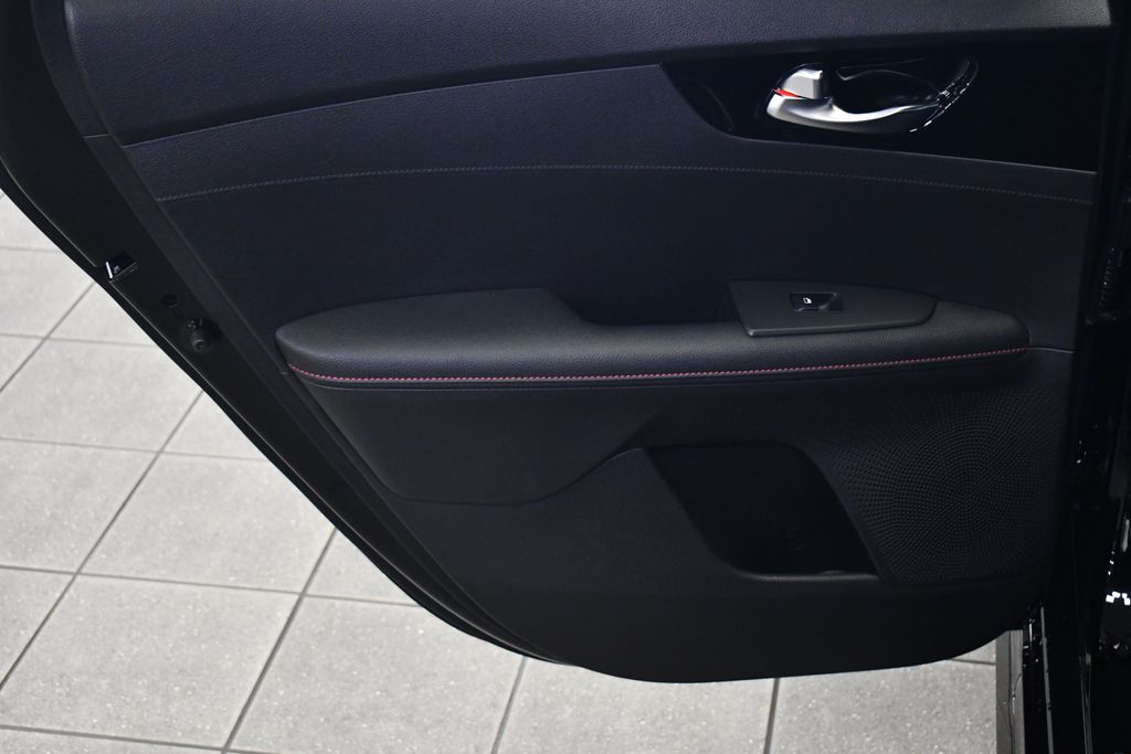 Thumbnail: 2023 Kia Forte - 29