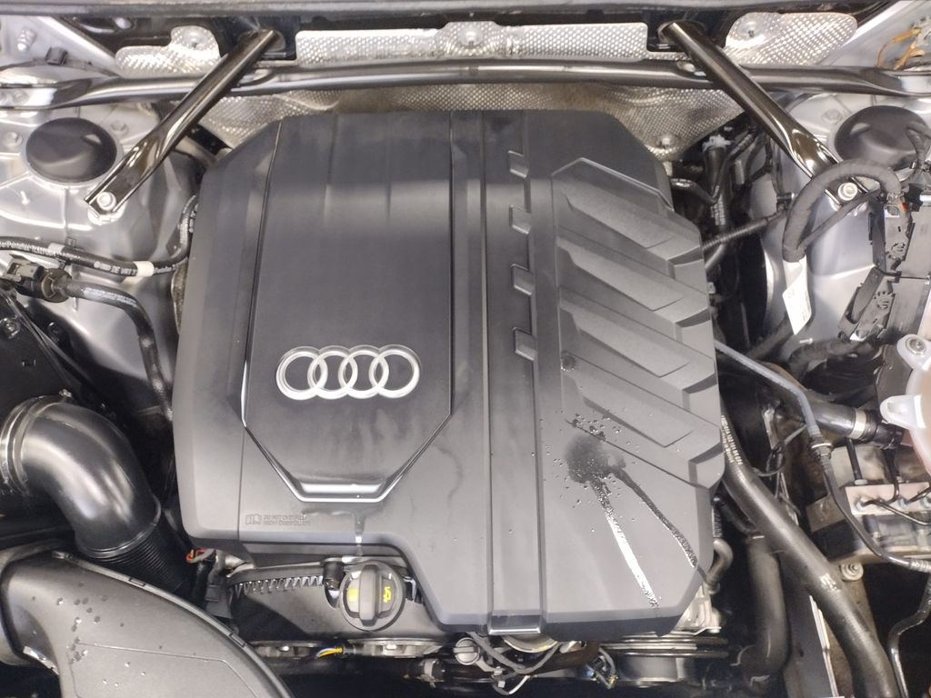 2022 Audi Q5 45 S line Premium