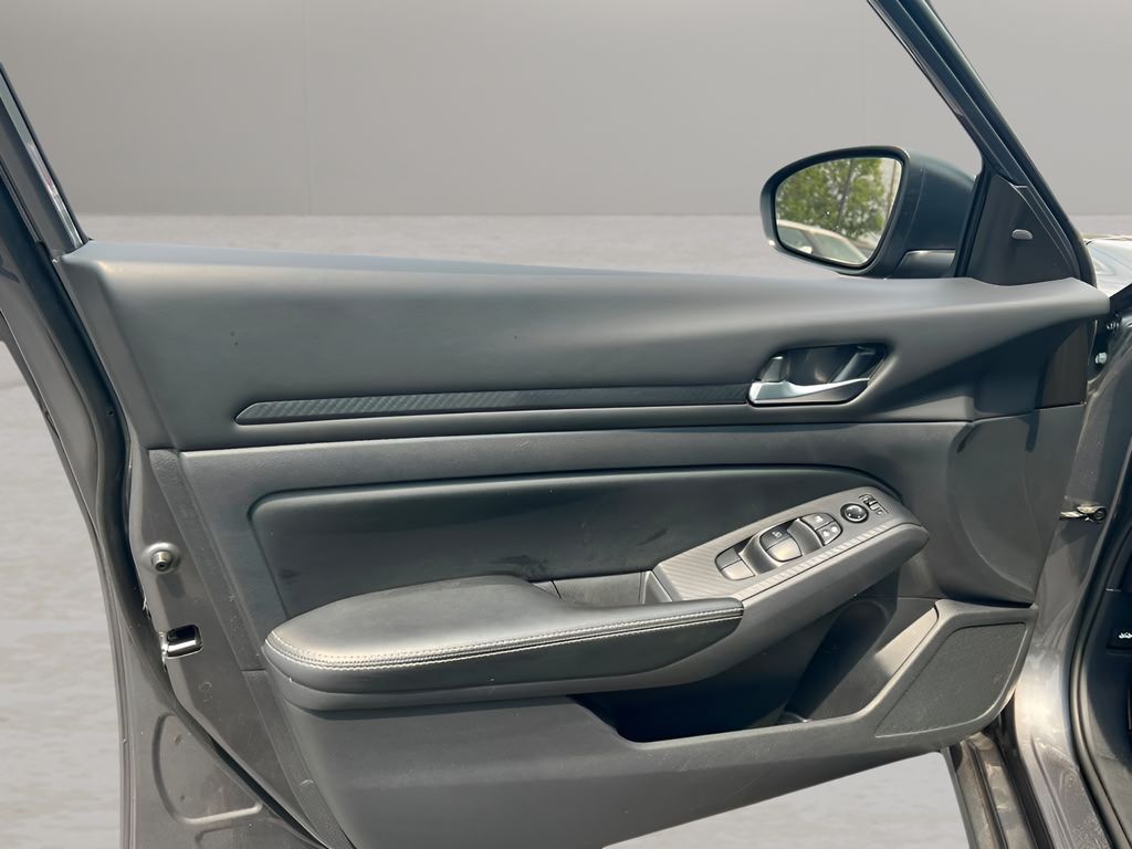 Used 2024 Nissan Altima Sedan