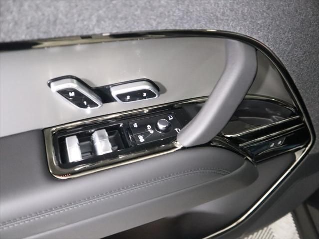 Thumbnail: 2026 Land Rover Range Rover Sport - 24