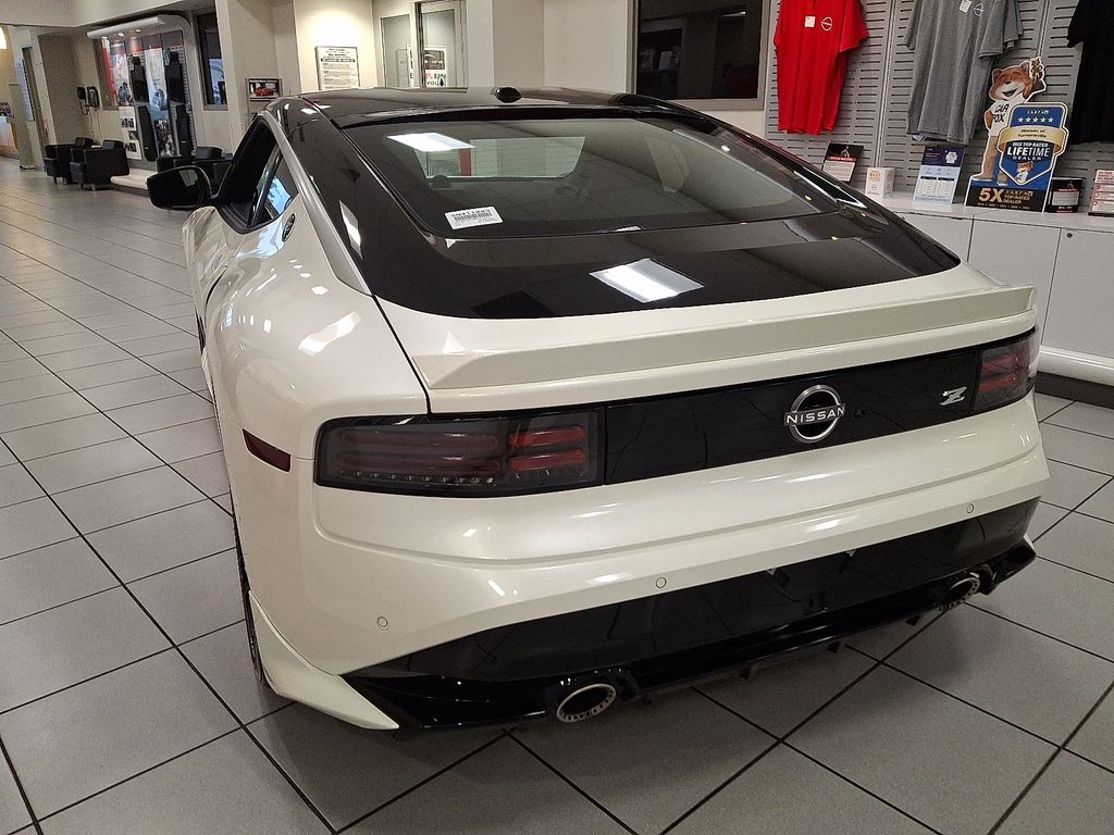 Thumbnail: 2025 Nissan Z - 3