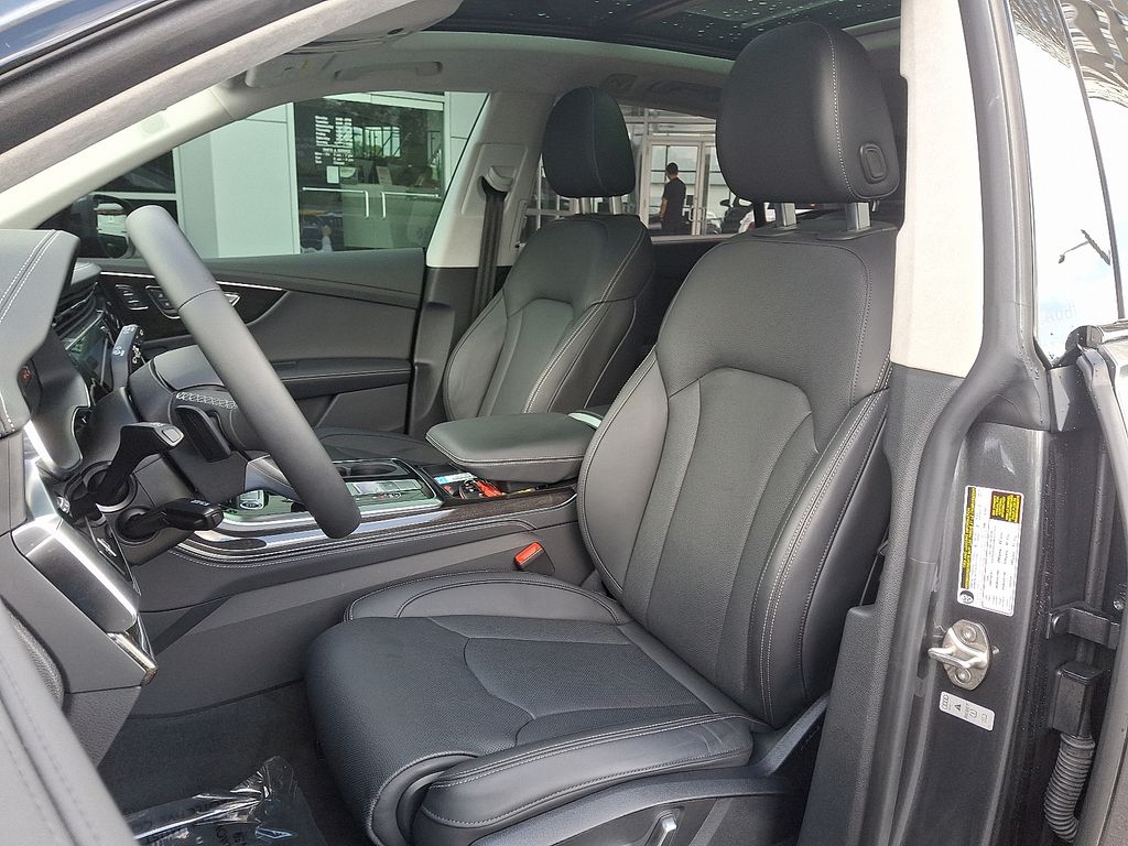 2024 Audi Q8 Prestige 13