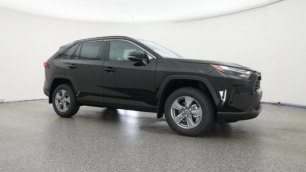 Thumbnail: 2025 Toyota RAV4 - 21