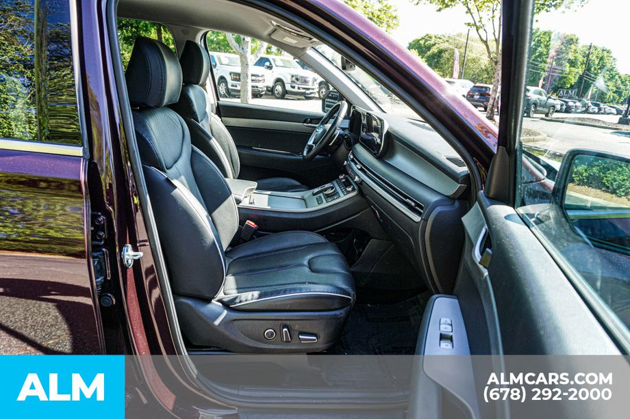 Used 2025 Red Hyundai SEL image 24