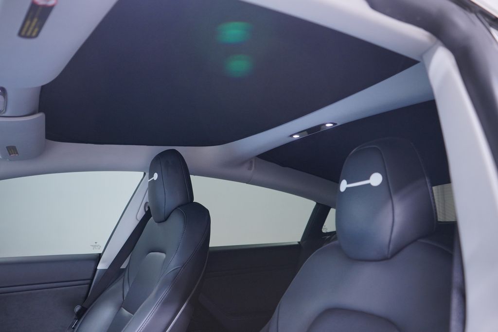 Thumbnail: 2020 Tesla Model 3 - 8