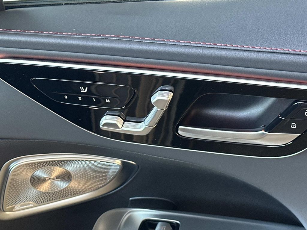 Thumbnail: 2026 Mercedes-Benz C-Class - 11