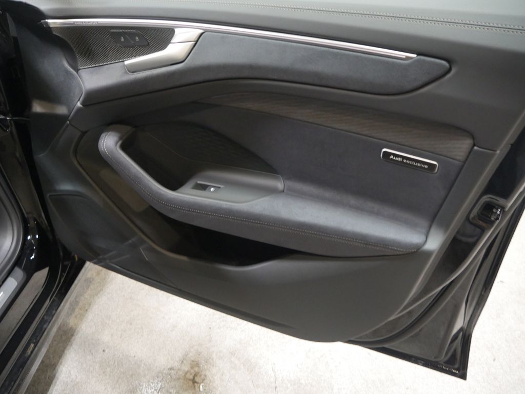 Thumbnail: 2026 Audi A6 - 21