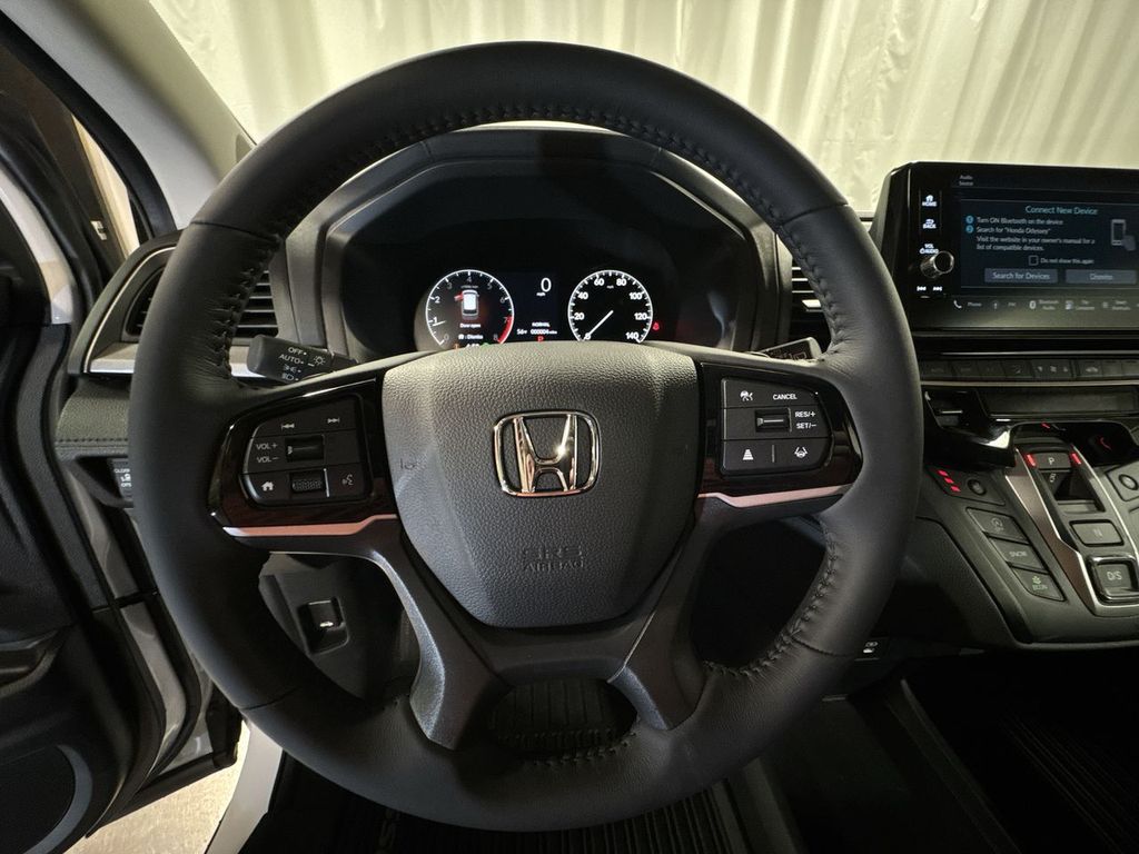 new 2026 Honda Odyssey car, priced at $45,705